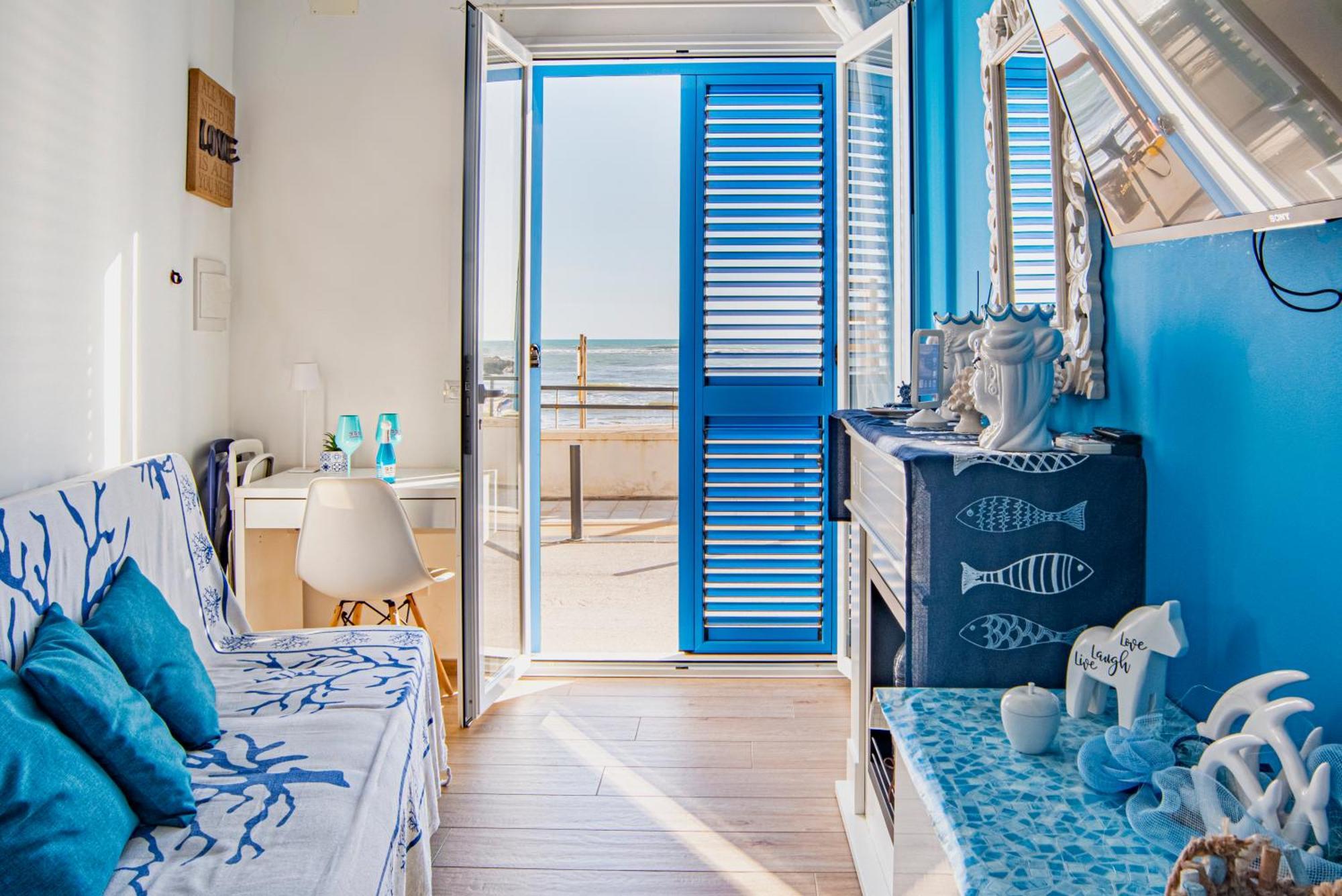 Hotel Blue Velvet à Punta Secca Extérieur photo